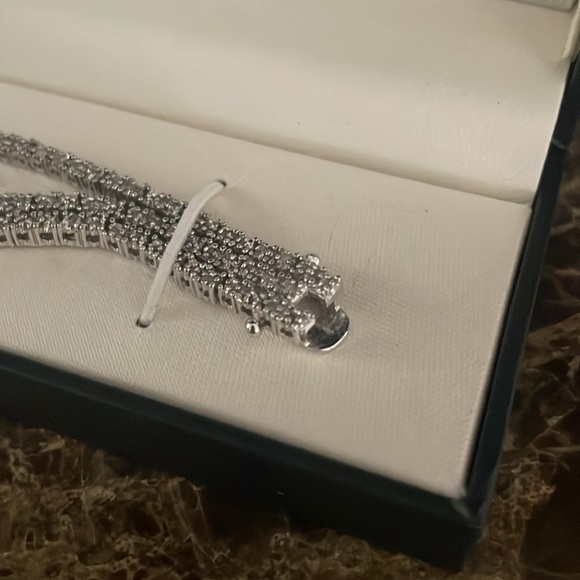 Diamond bracelet - Picture 4 of 5
